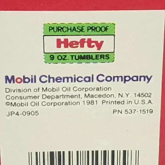 VTG Hefty Holiday Tumblers Crystal Plastic Seasons Greetings Cups 18 Christmas - Picture 8 of 11